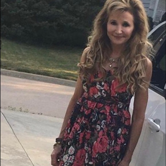 Meet your Posher, Maurie - Picture 1 of 2